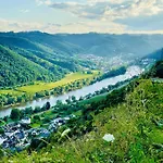 Weinbergs Loge 3* Ernst