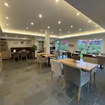 Weinbergs Loge 3* Ernst