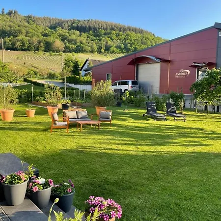 Weinbergs Loge Ernst