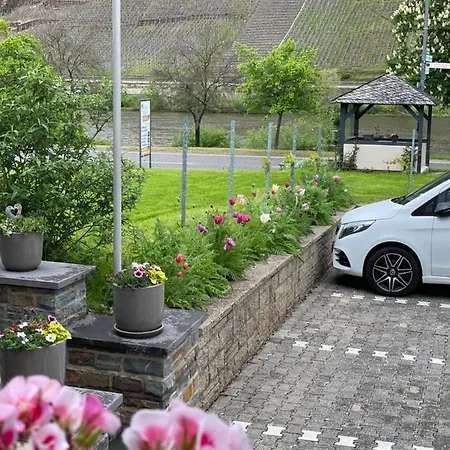 Weinbergs Loge Guest house 3*