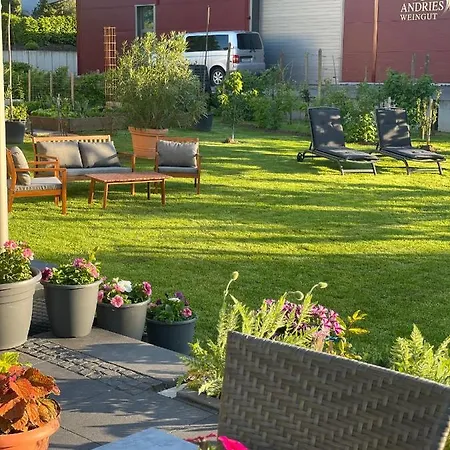 Weinbergs Loge Ernst