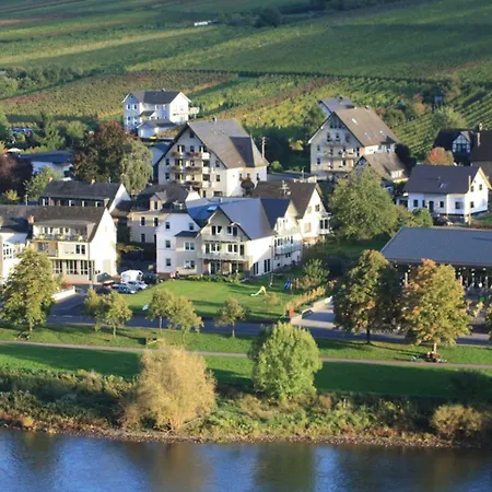 Weinbergs Loge Ernst