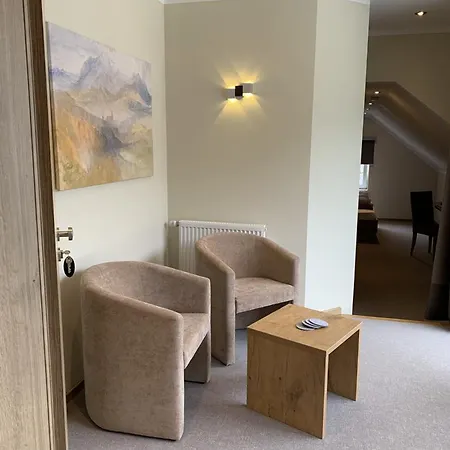 Weinbergs Loge Pensionat 4*