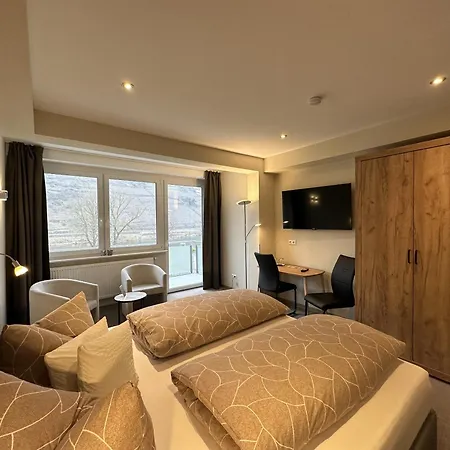 Weinbergs Loge לינה וארוחת בוקר ארנסט