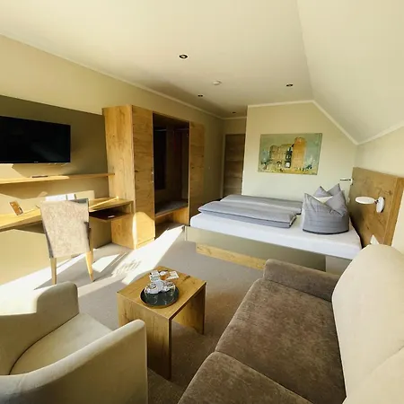 לינה וארוחת בוקר Weinbergs Loge