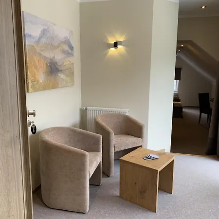 לינה וארוחת בוקר Weinbergs Loge