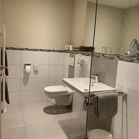 Weinbergs Loge Panzió 3*