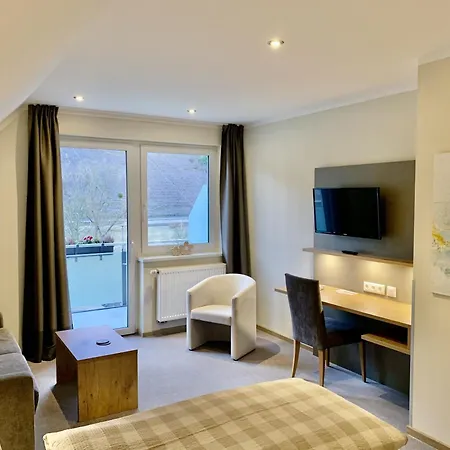 Weinbergs Loge 3*