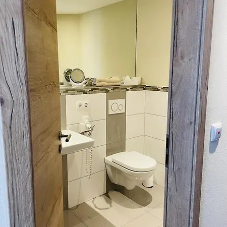 Weinbergs Loge B&B 에른스트