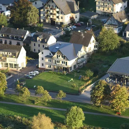 Weinbergs Loge 3* Ernst