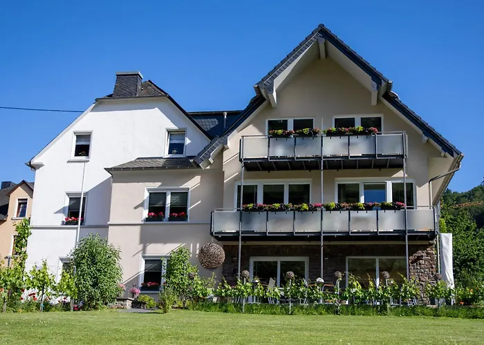 Weinbergs Loge Ernst