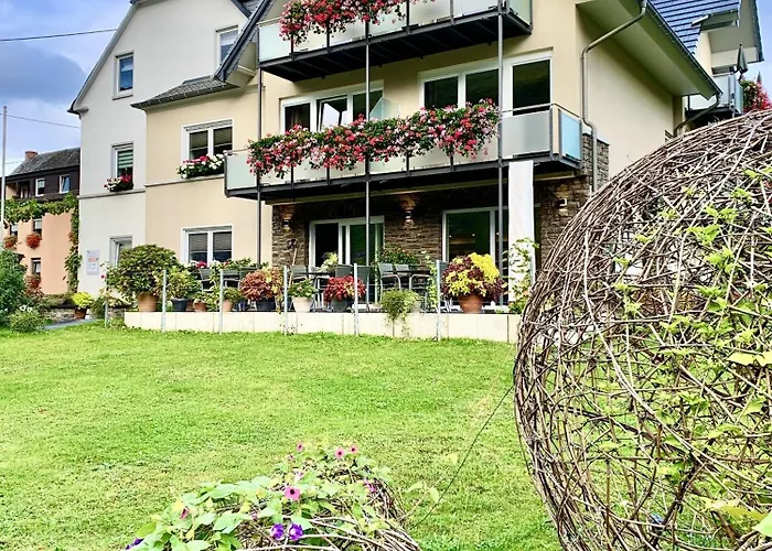 Weinbergs Loge Ernst