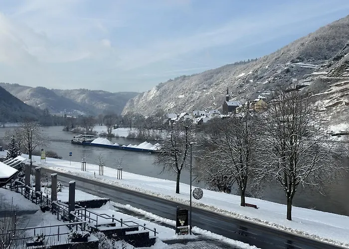 Weinbergs Loge Nocleg ze śniadaniem